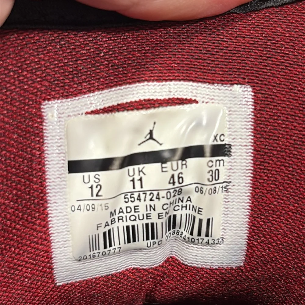 Jordan 1 Mid “Black Red” Sz 12